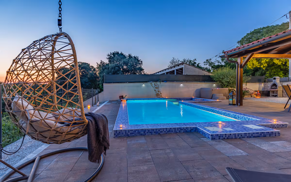 Casa Lea Istriana pool at sunset